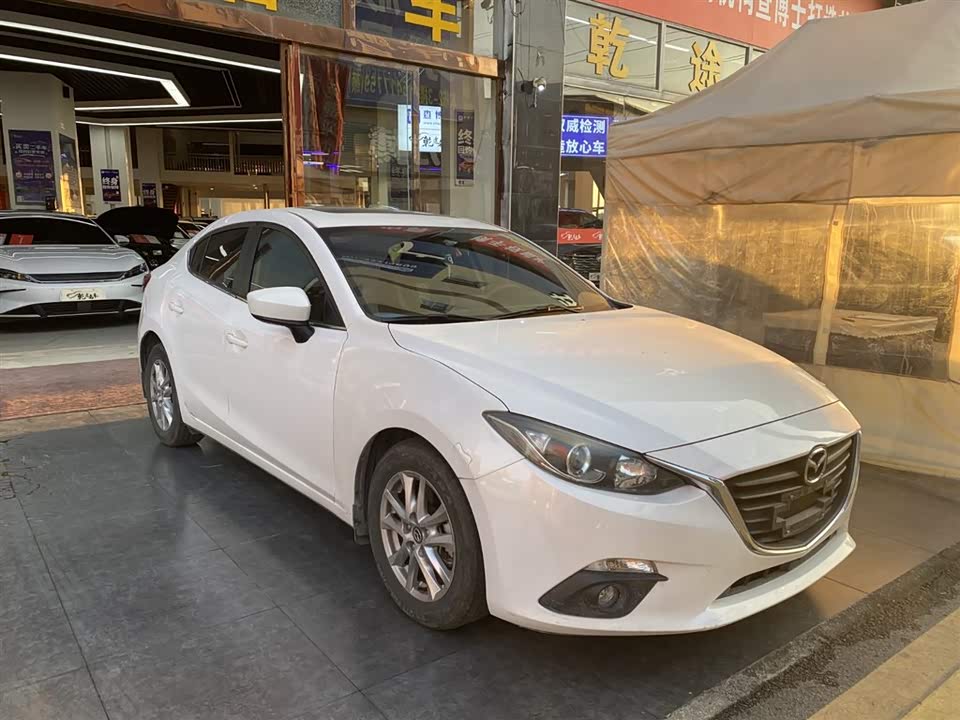 Mazda 3 Angkesaila