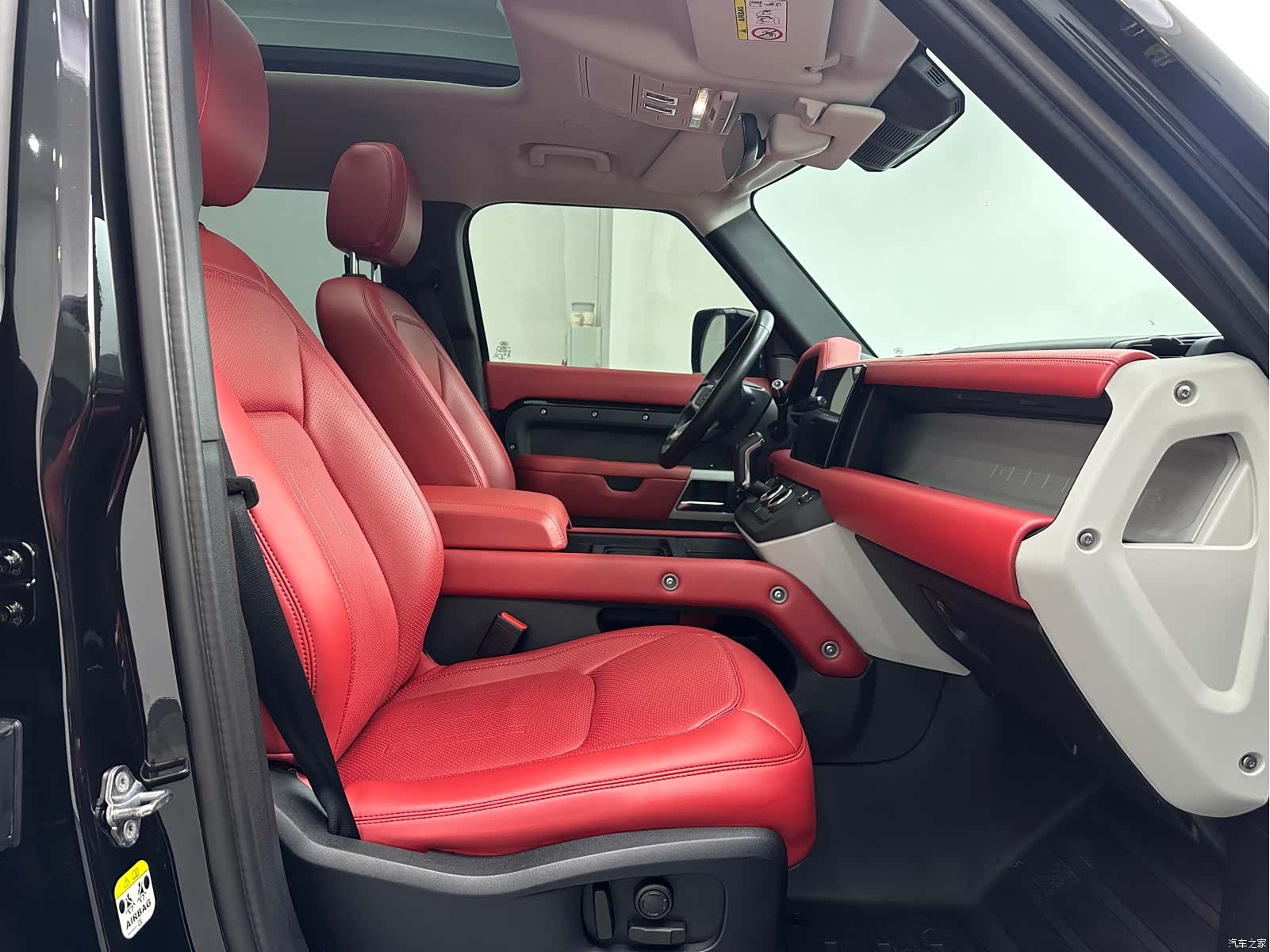 Land Rover Defender, 2022 13