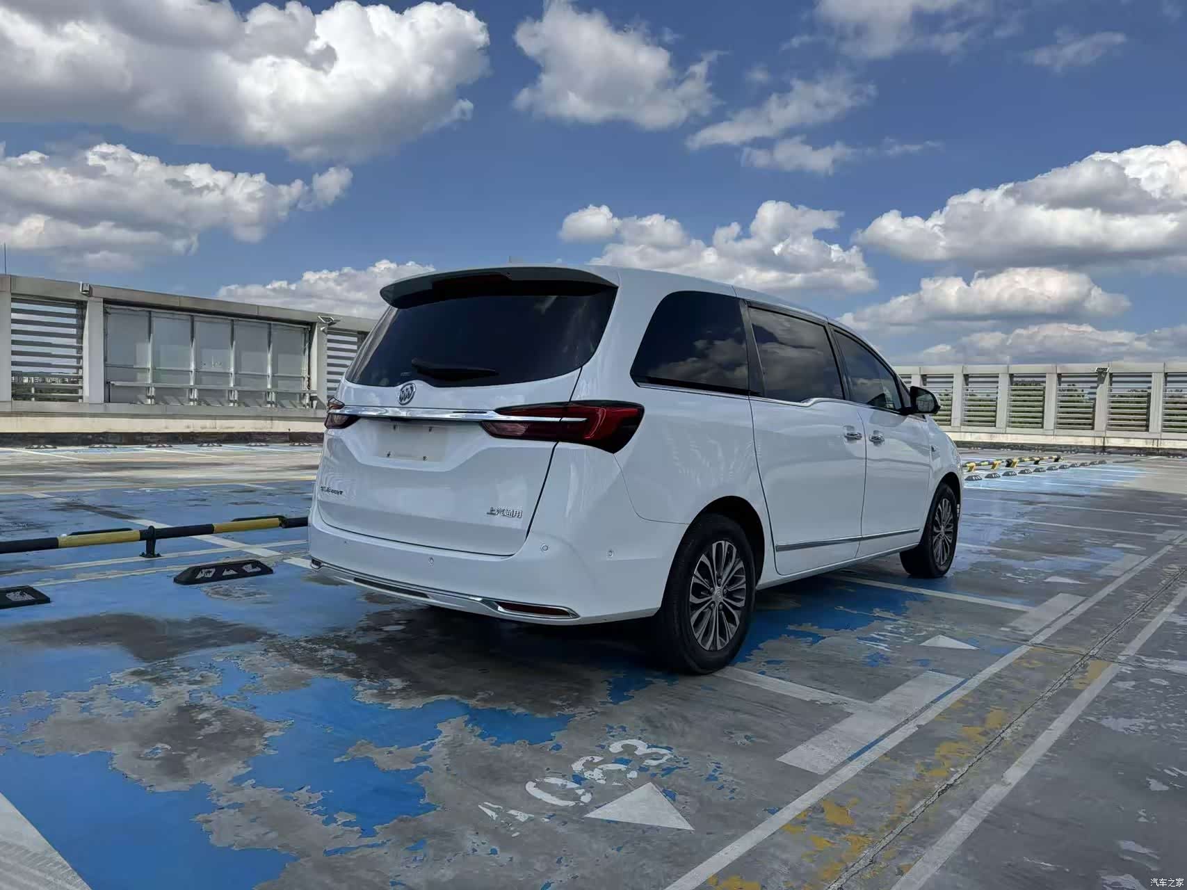 Buick GL8, 2023 7