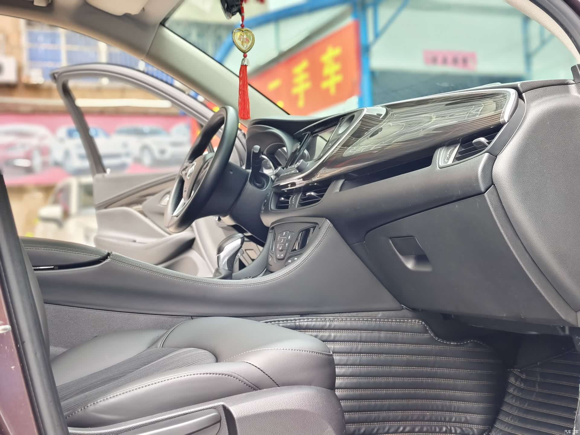 Buick Envision Plus, 2019 10
