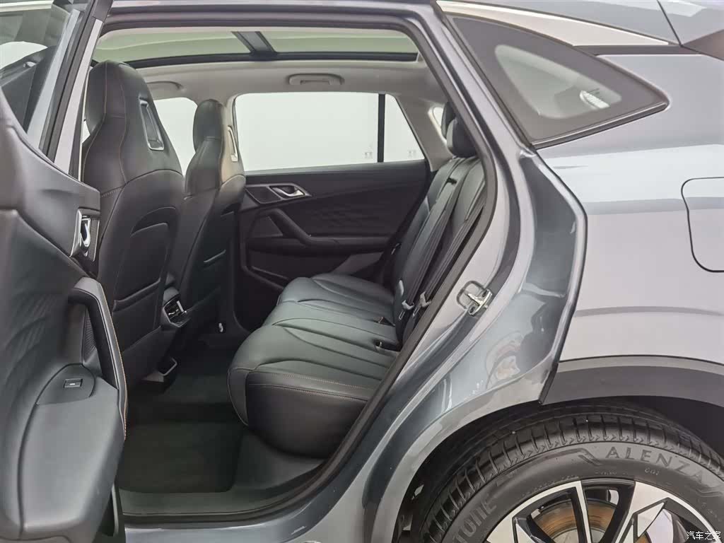 Roewe RX5, 2023 15