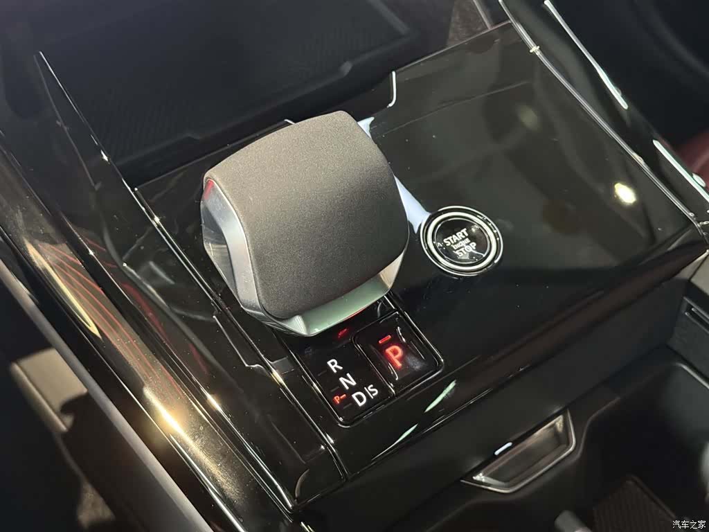 Land Rover Range Rover, 2026 14