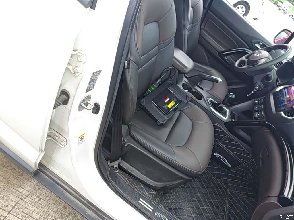 GAC GS4, 2015 25