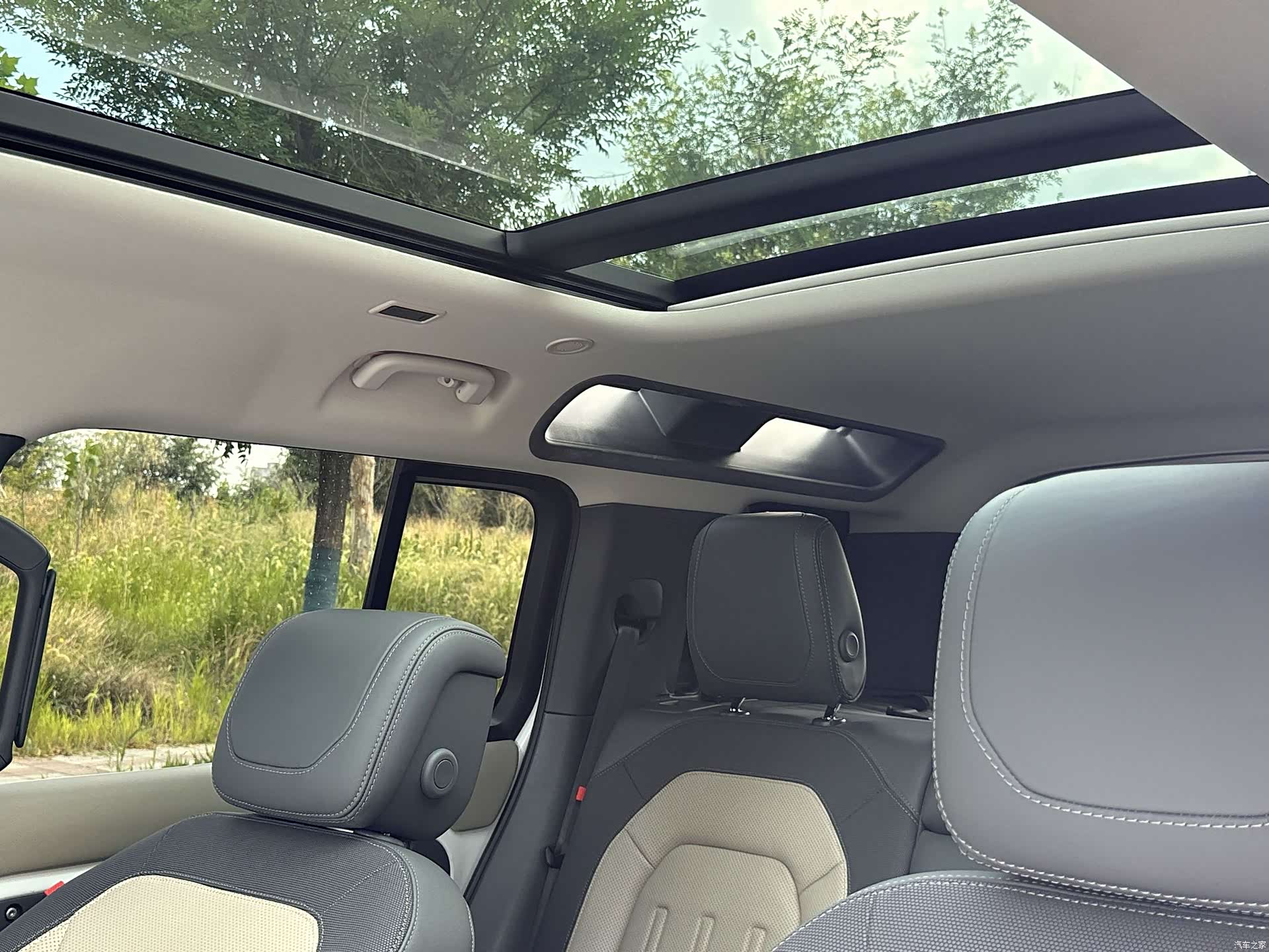 Land Rover Defender, 2021 29