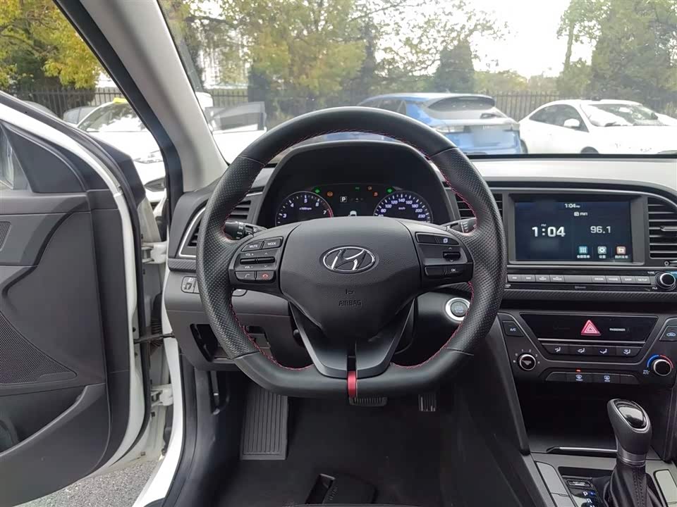 Hyundai Lead
