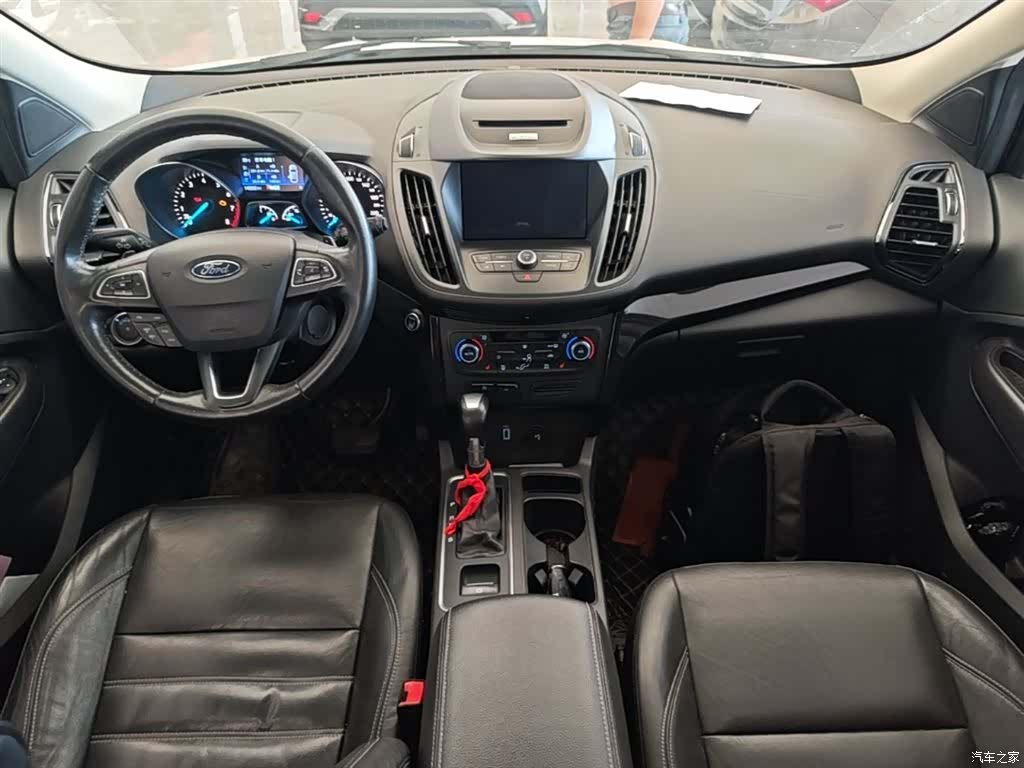 Ford Kuga, 2017 9