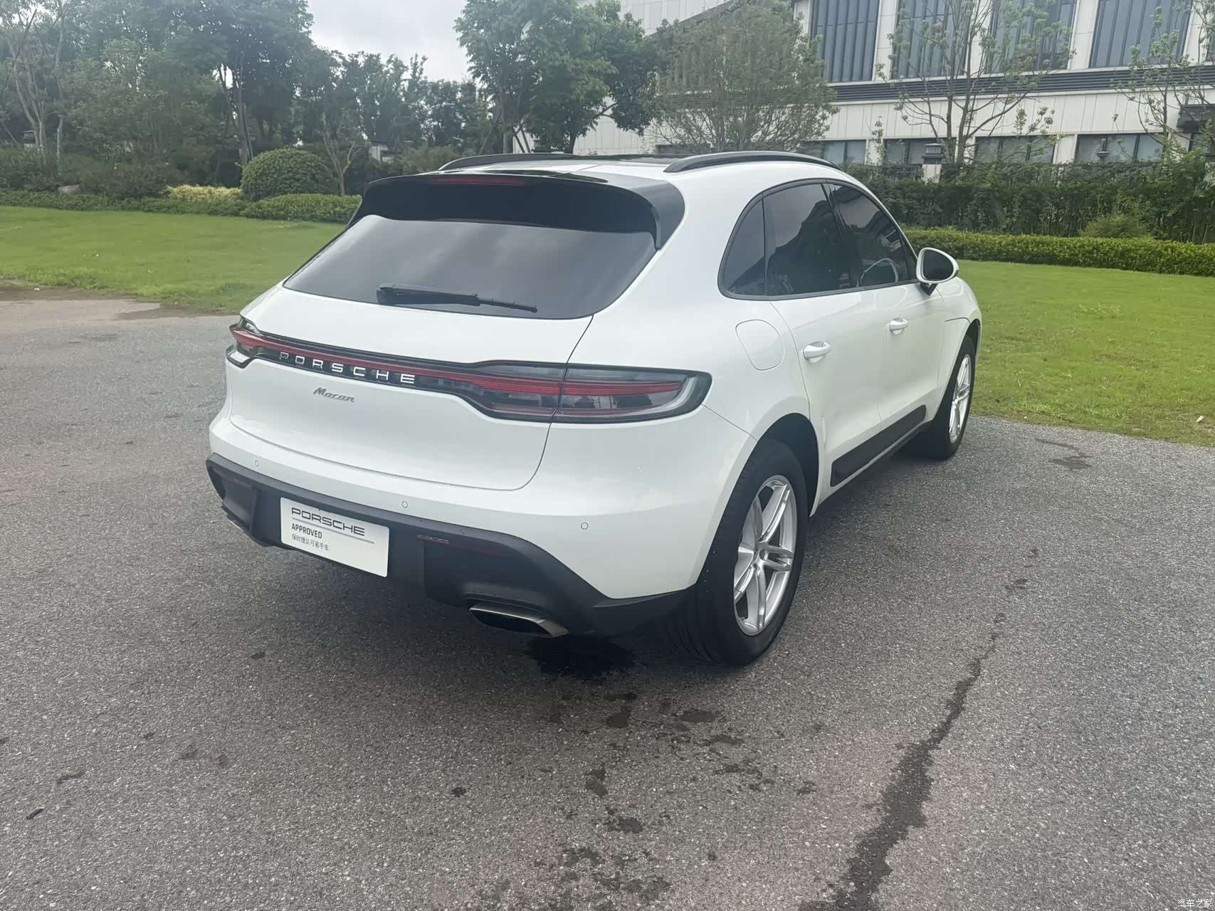 Porsche Macan, 2023 все фото