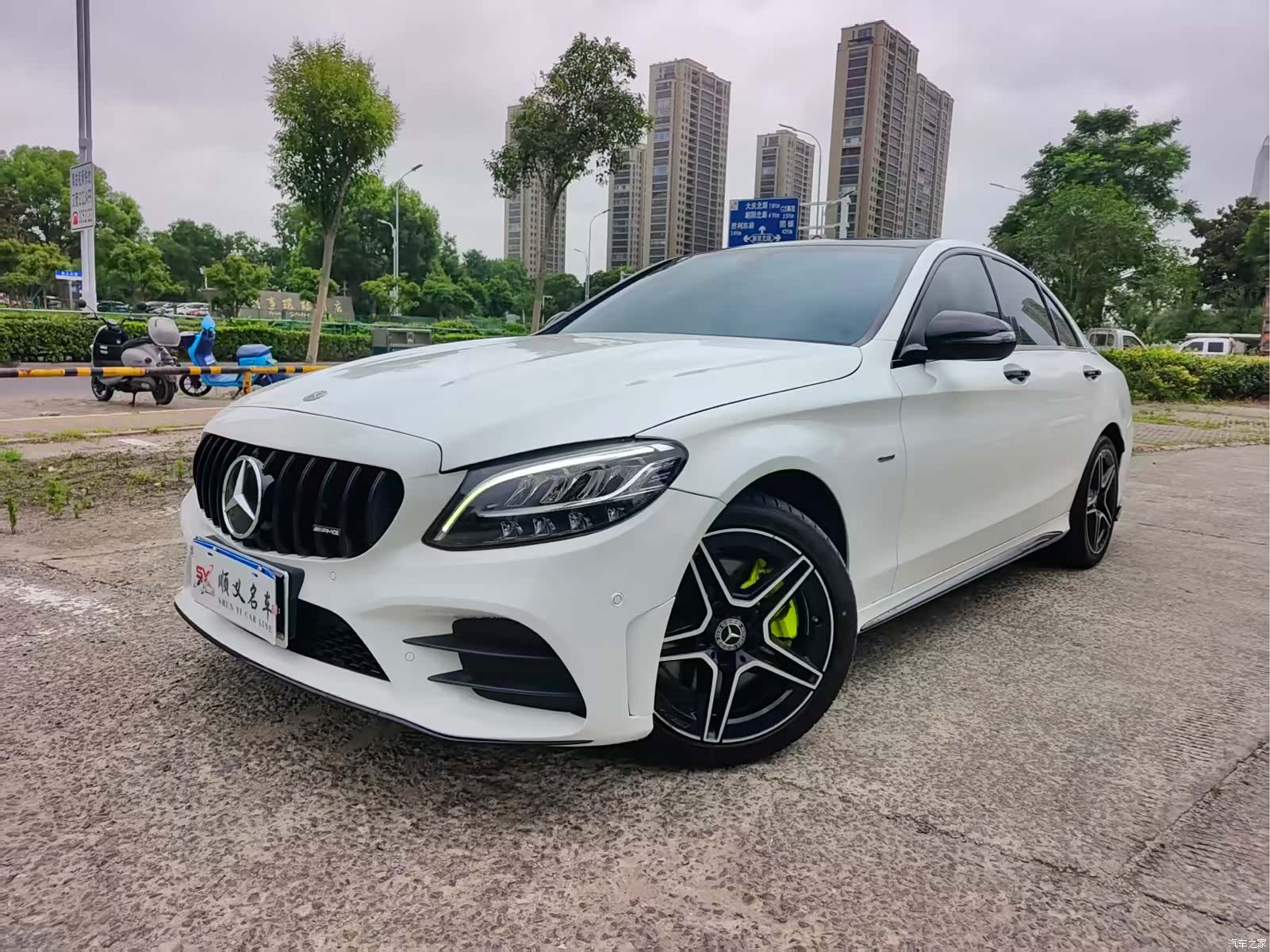 Mercedes-Benz C-Class, 2020 1