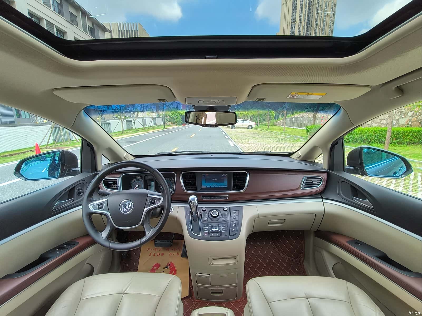 Buick GL8, 2015 10