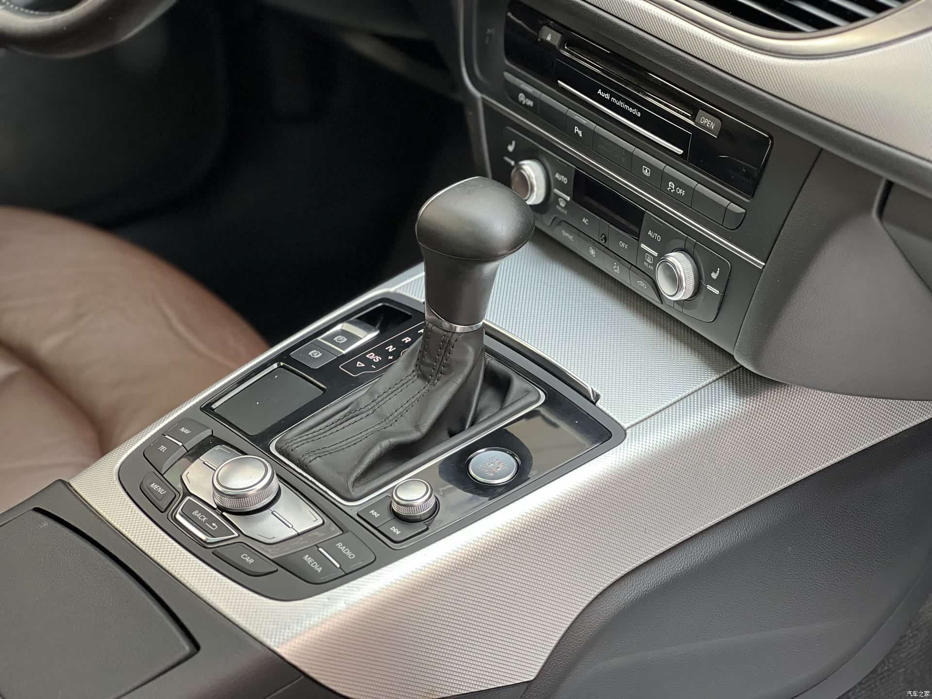 Audi A6L, 2013 21