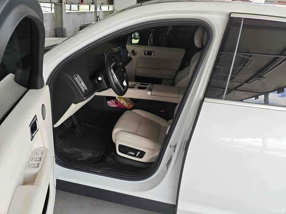 Li Auto L7, 2024 3