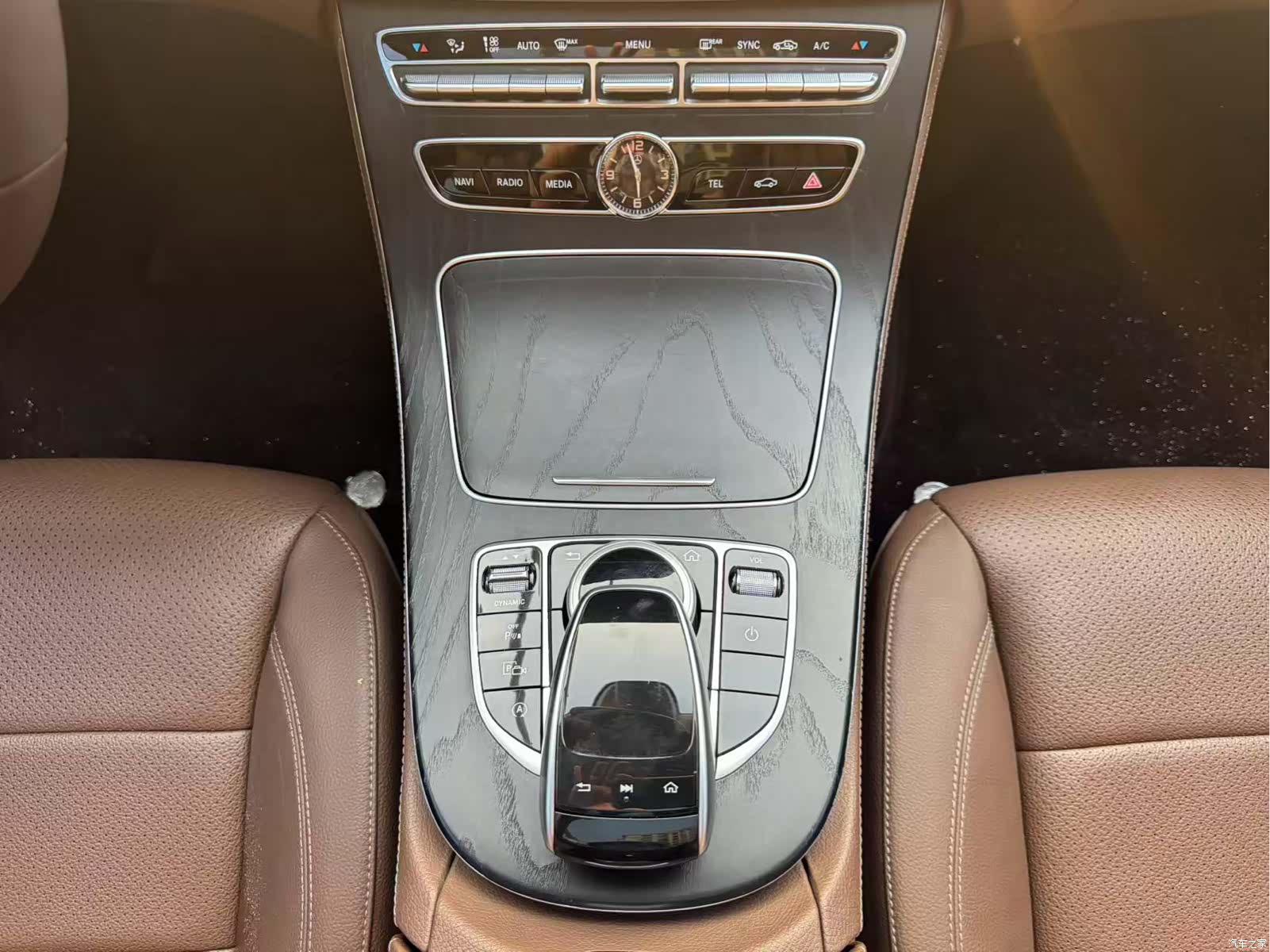 Mercedes-Benz E-Class, 2018 9