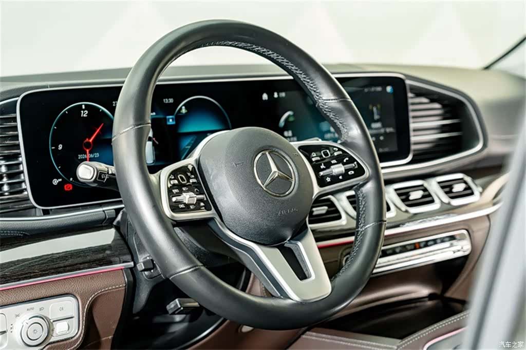 Mercedes-Benz GLS, 2021 11