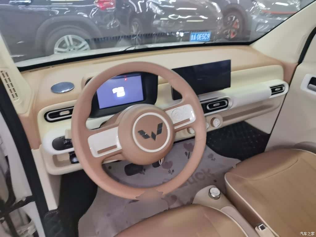 Wuling MINIEV, 2025 10