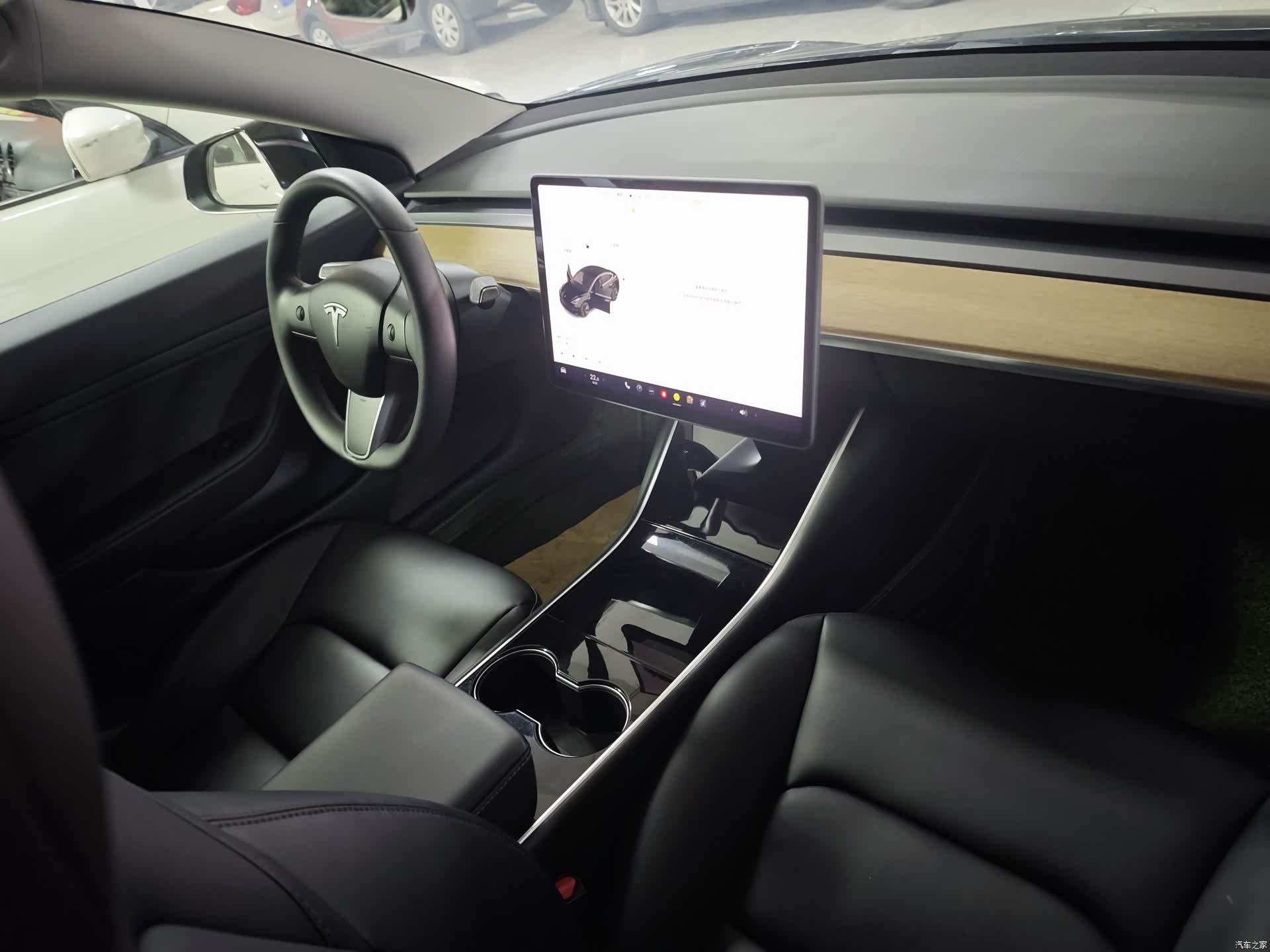 Tesla Model 3, 2020 4