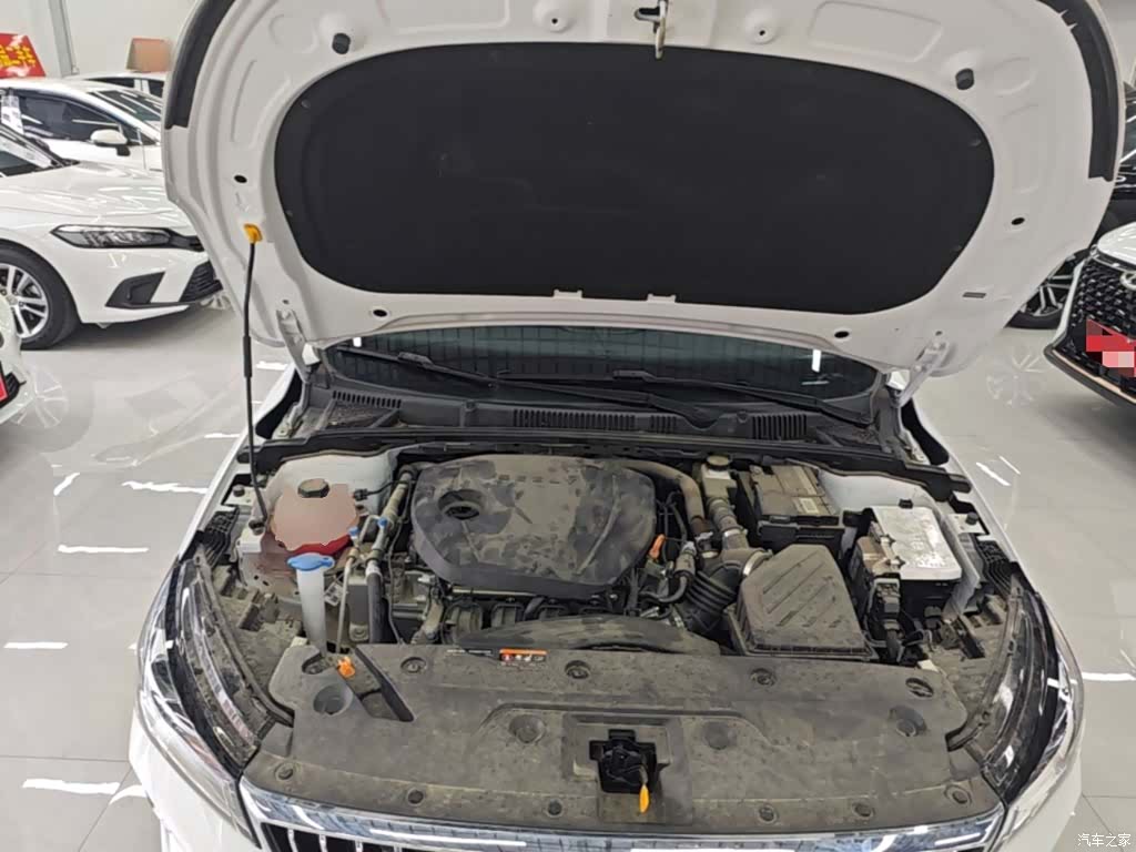 Geely Emgrand, 2025 20