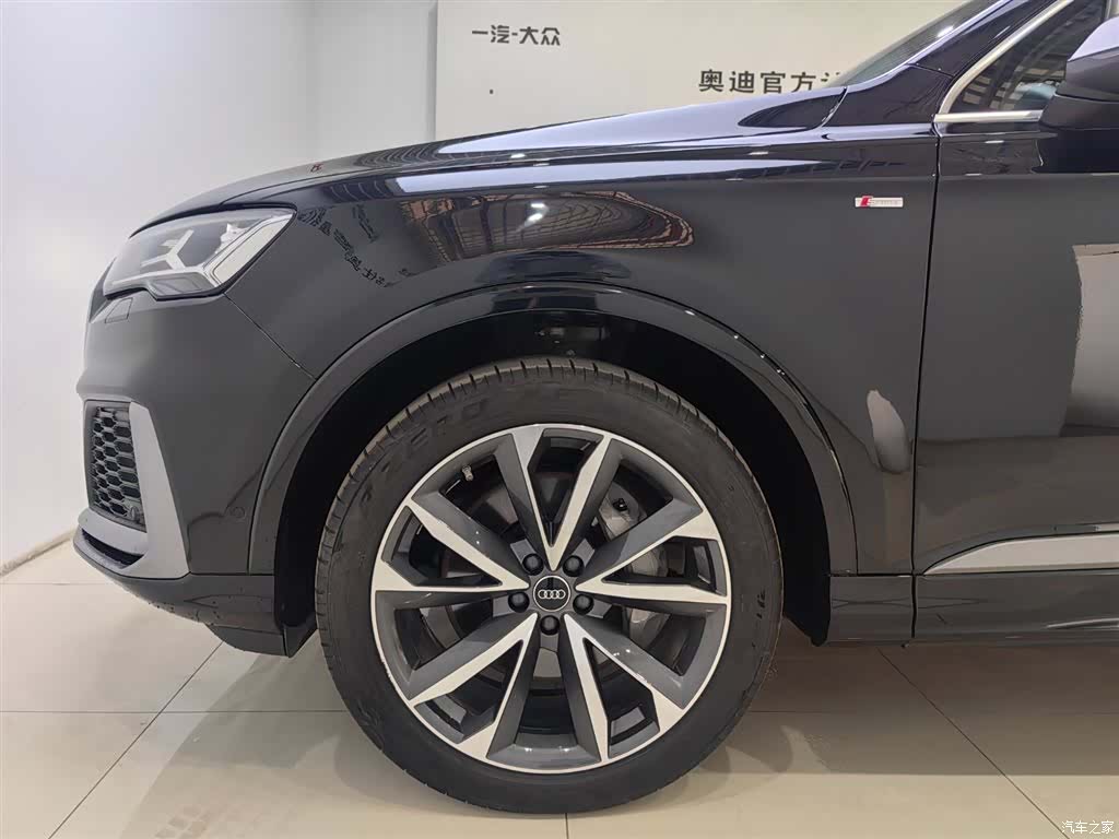 Audi Q7, 2022 6
