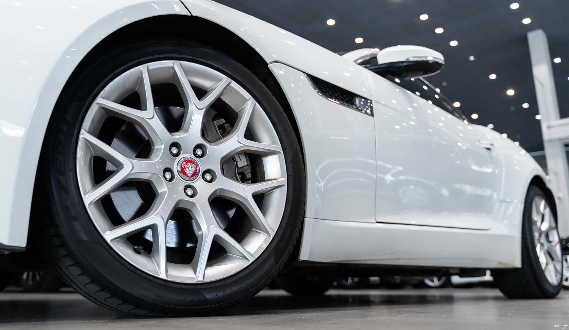 Jaguar F-TYPE, 2015 7