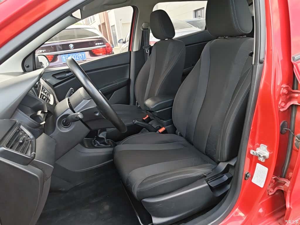Wuling 310, 2016 15