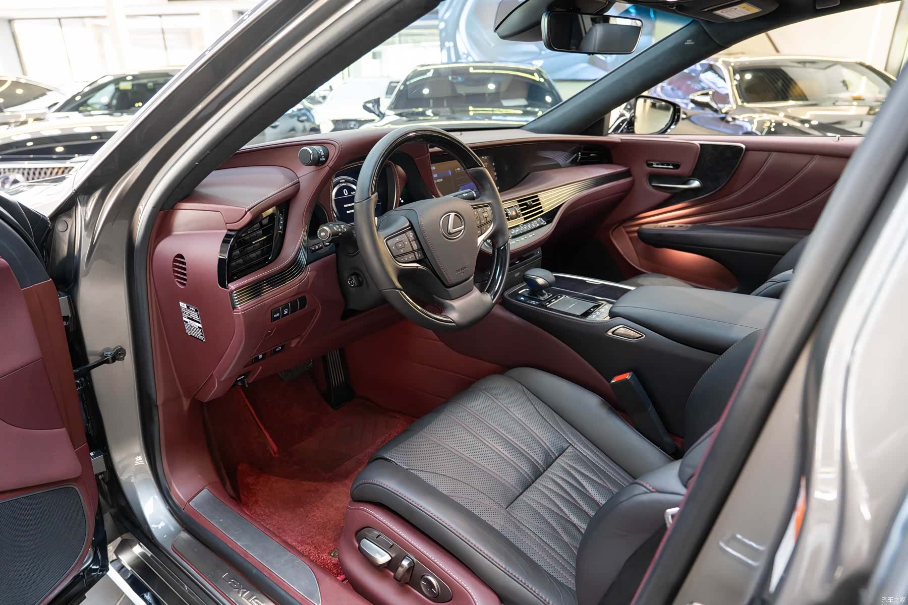 Lexus LS, 2020 9