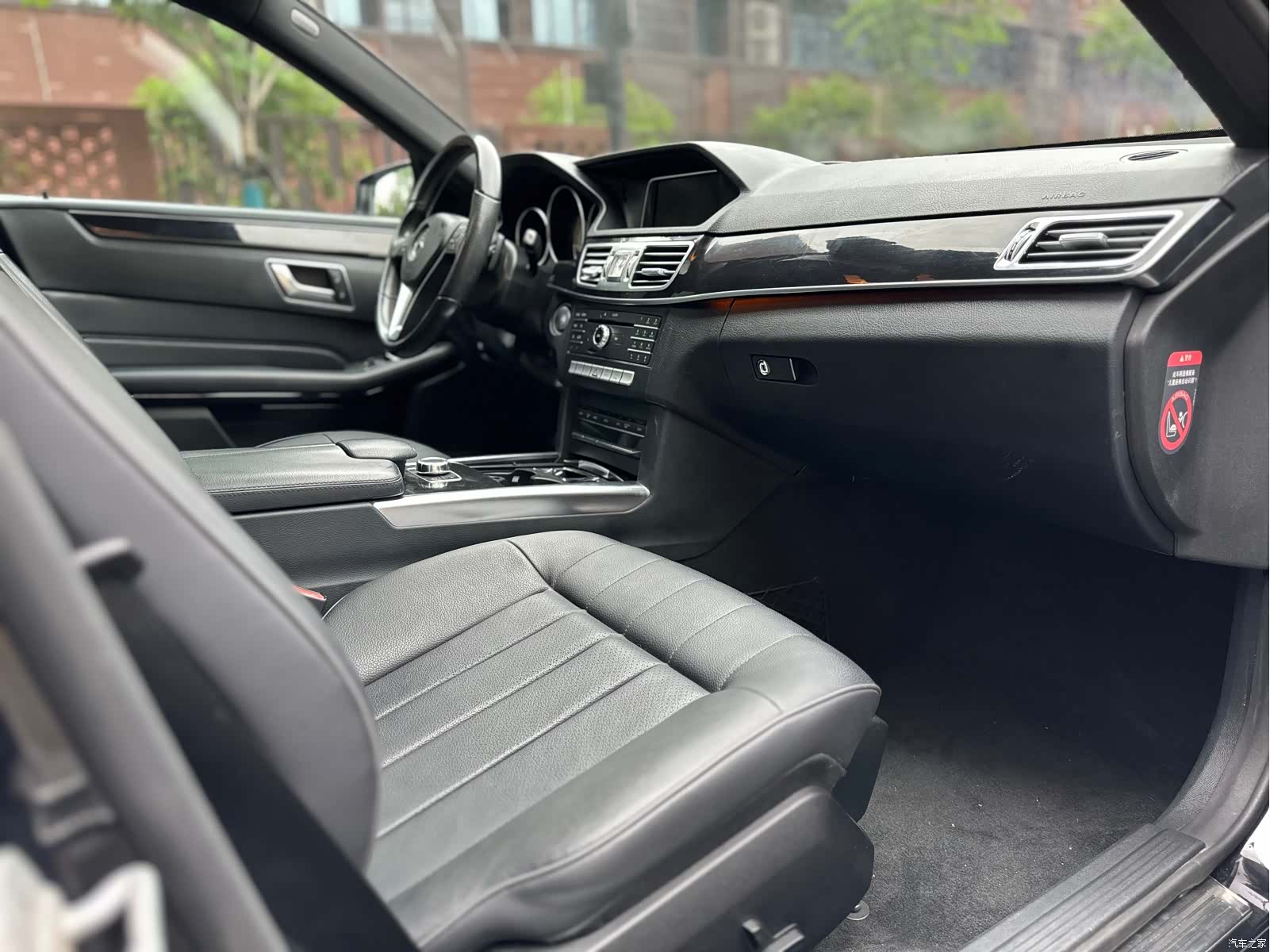 Mercedes-Benz E-Class, 2015 7
