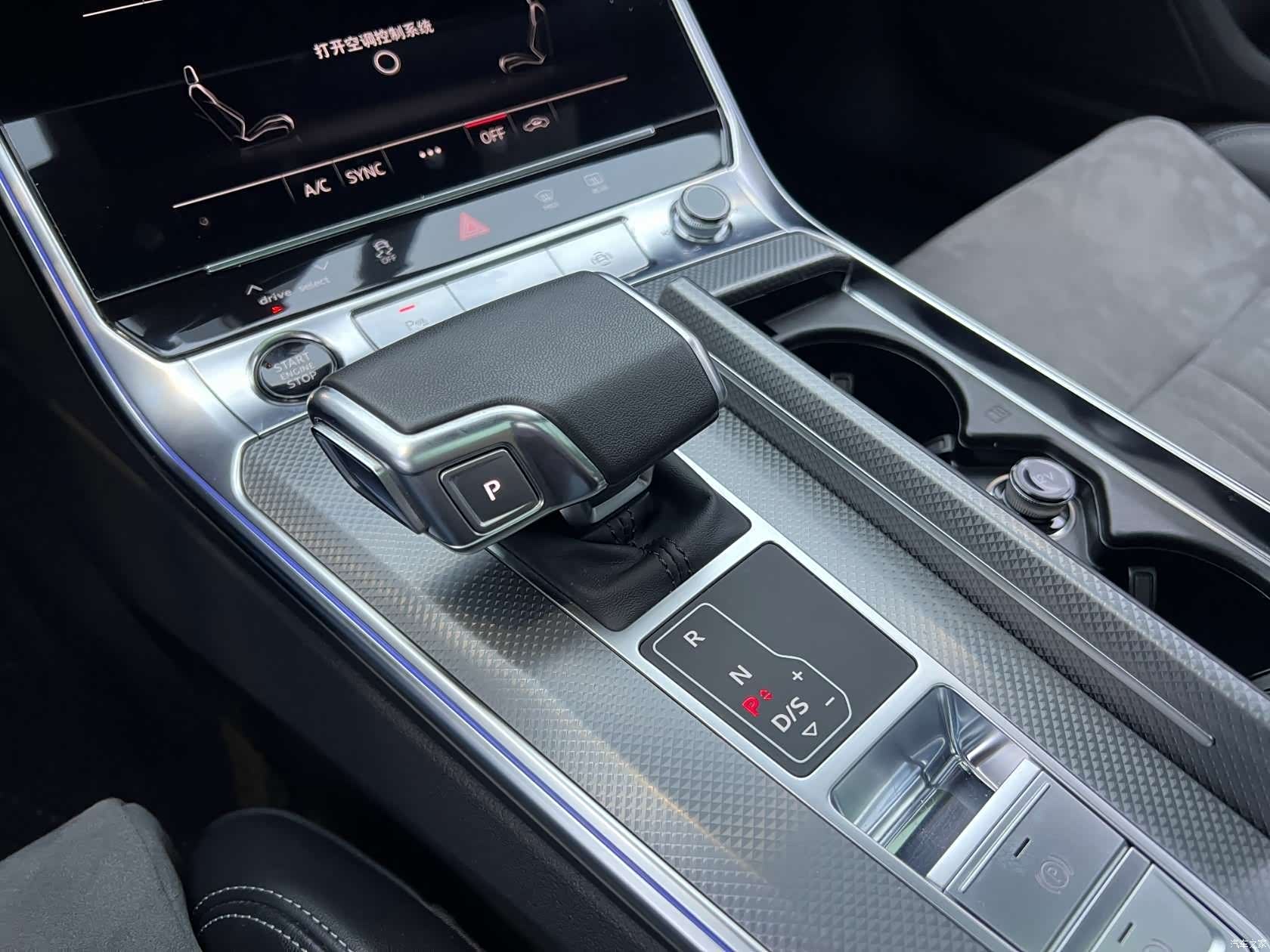 Audi A6L, 2025 10
