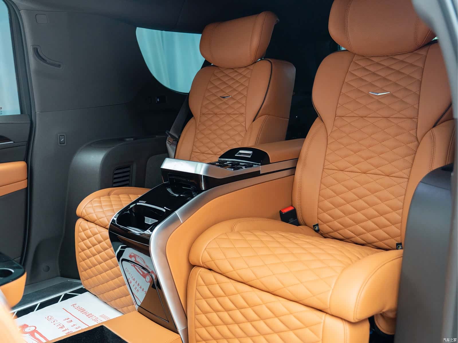 Cadillac Escalade, 2023 10