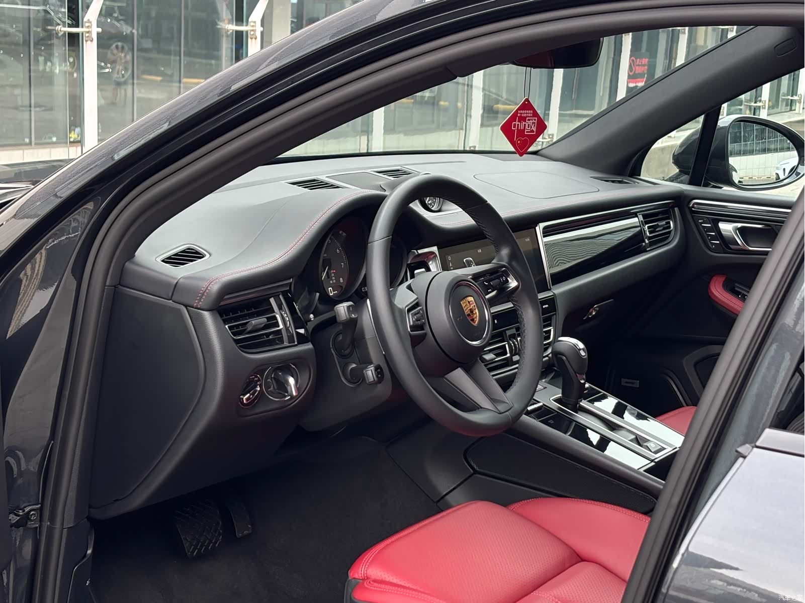 Porsche Macan, 2022 8