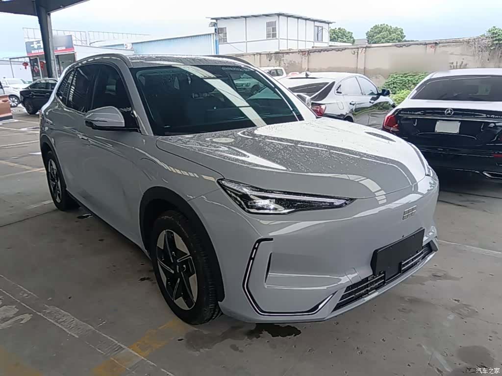 Geely Galaxy E5, 2024 4