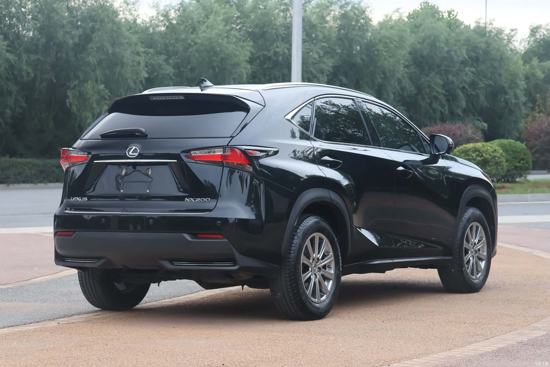 Lexus NX, 2017 3