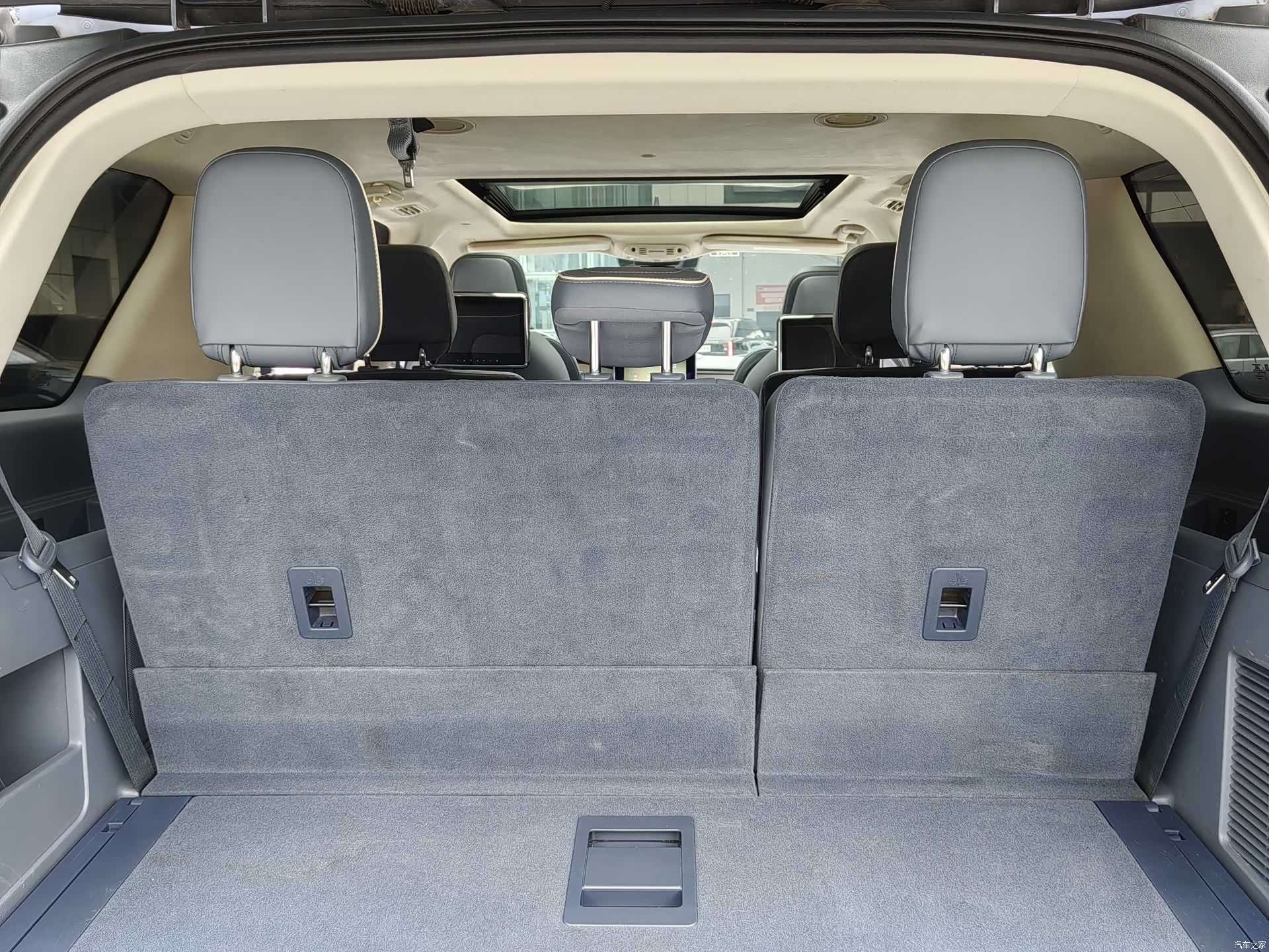 Lincoln Navigator, 2021 25