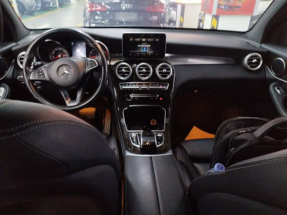 Mercedes-Benz GLC Mercedes-Benz GLC