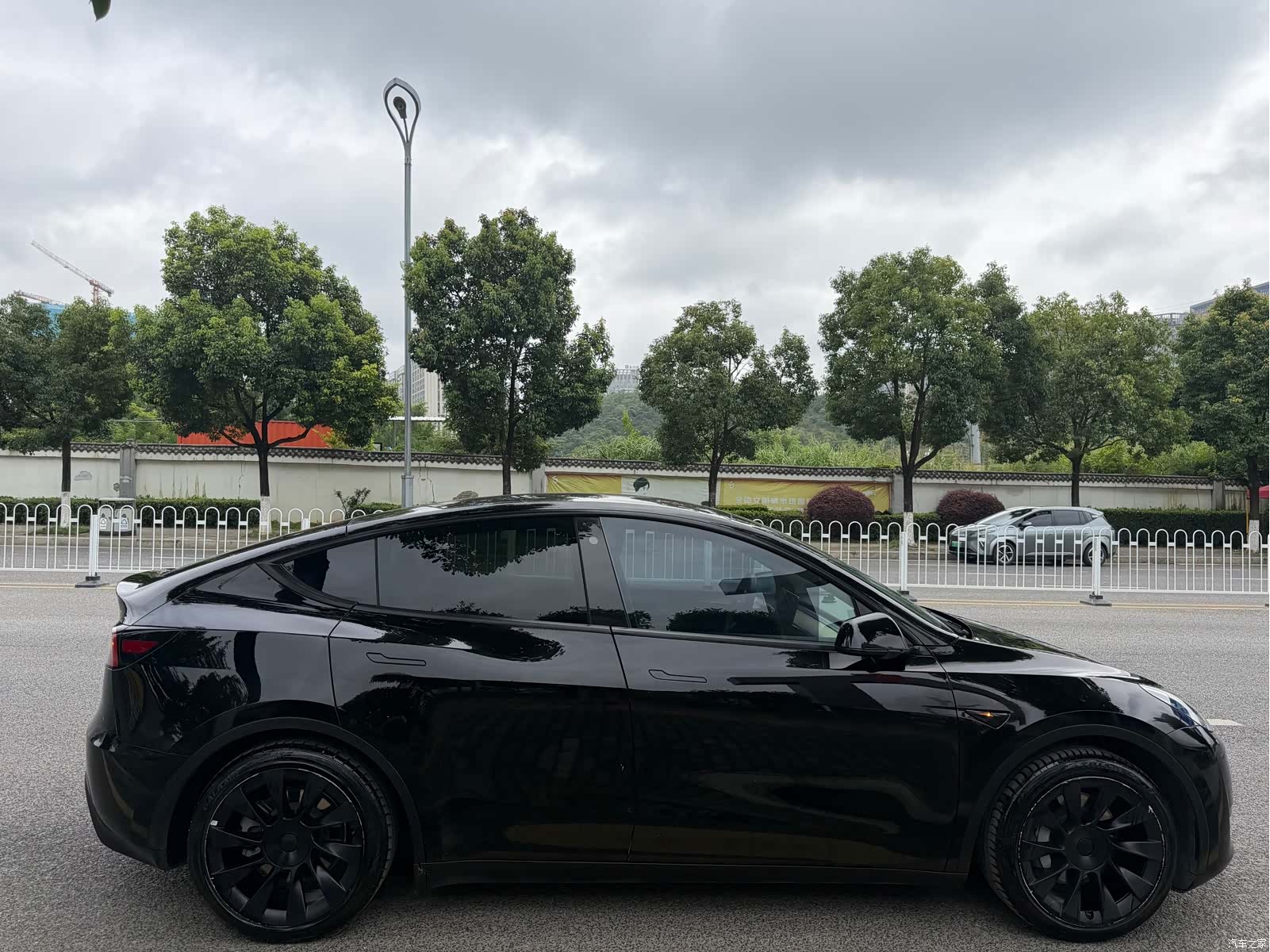 Tesla Model Y, 2023 3