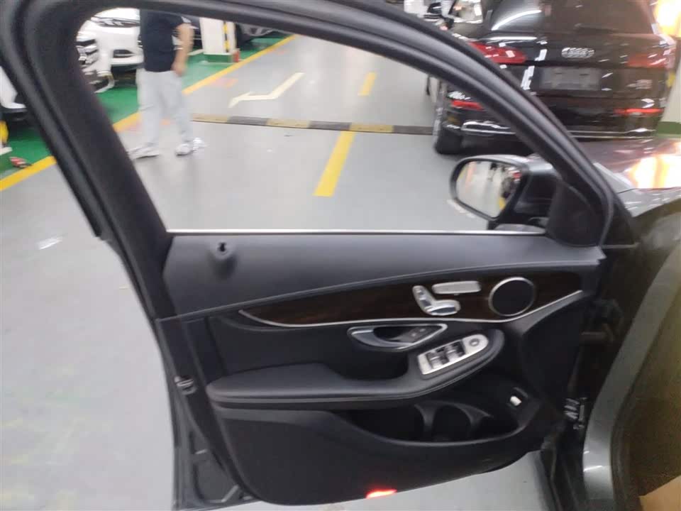Mercedes-Benz GLC Mercedes-Benz GLC