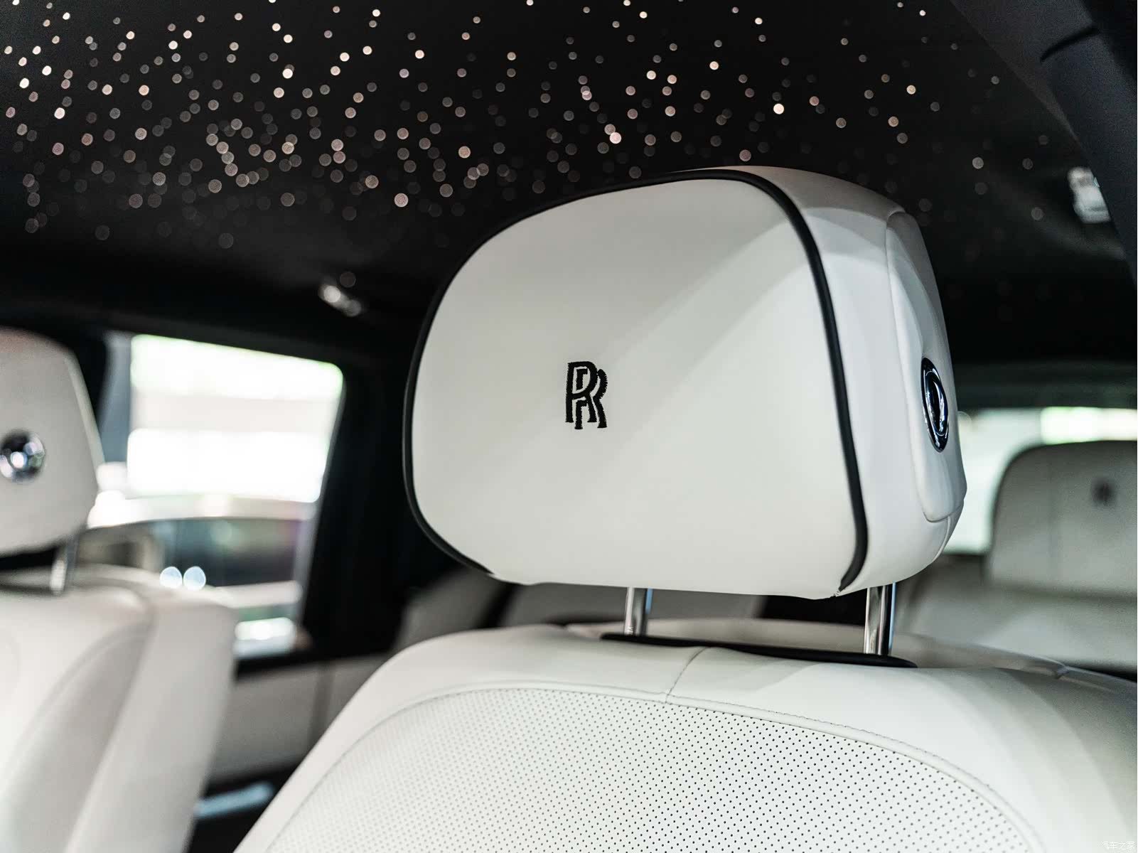 Rolls-Royce Cullinan, 2020 15