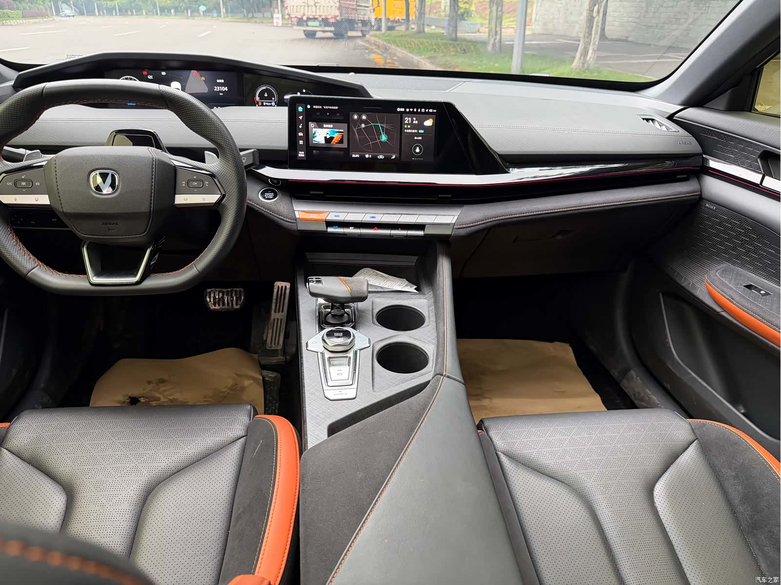 Changan UNI-V, 2022 8