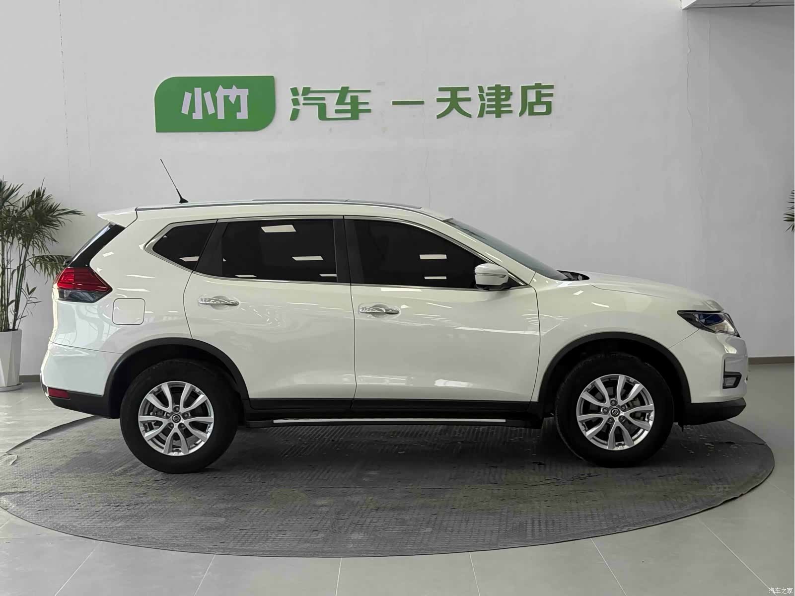 Nissan X-Trail, 2022 все фото