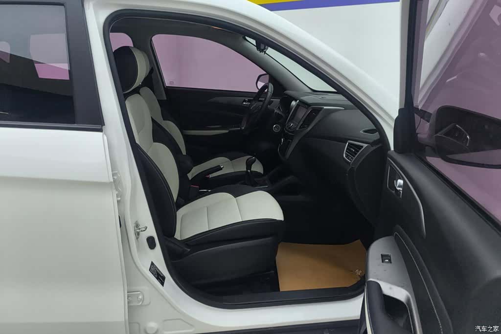 Changan CS35, 2018 8