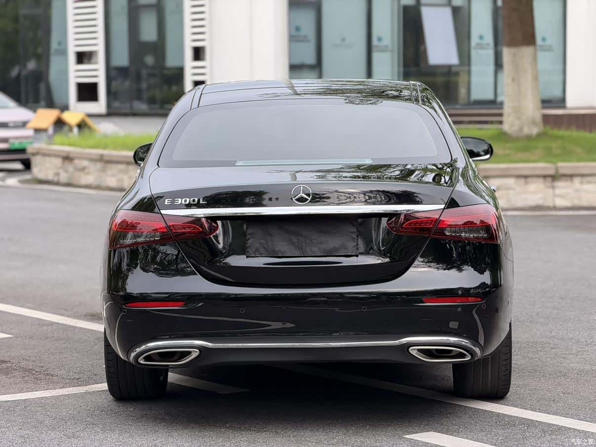 Mercedes-Benz E-Class, 2022 17