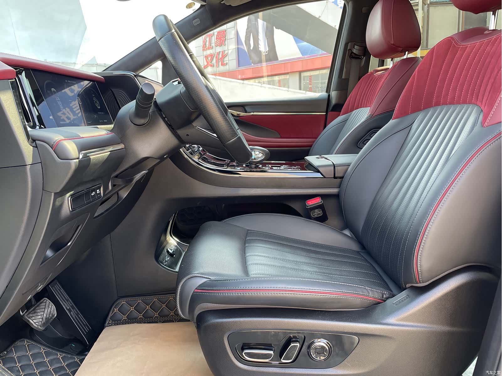 Trumpchi M8, 2023 4