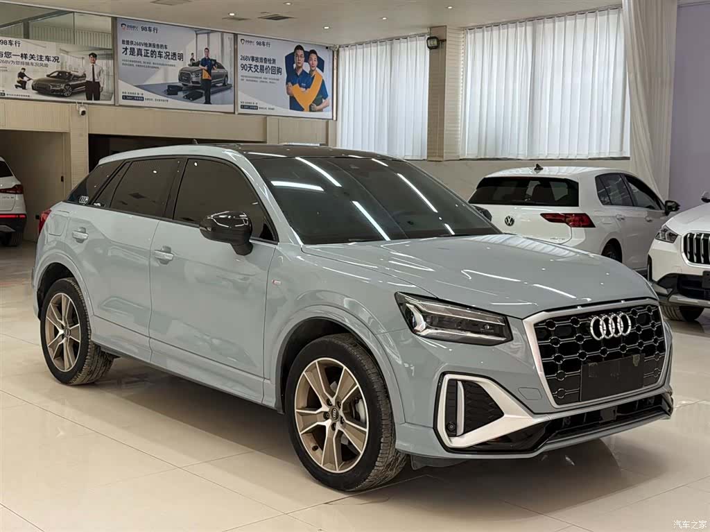 Audi Q2L, 2022 3