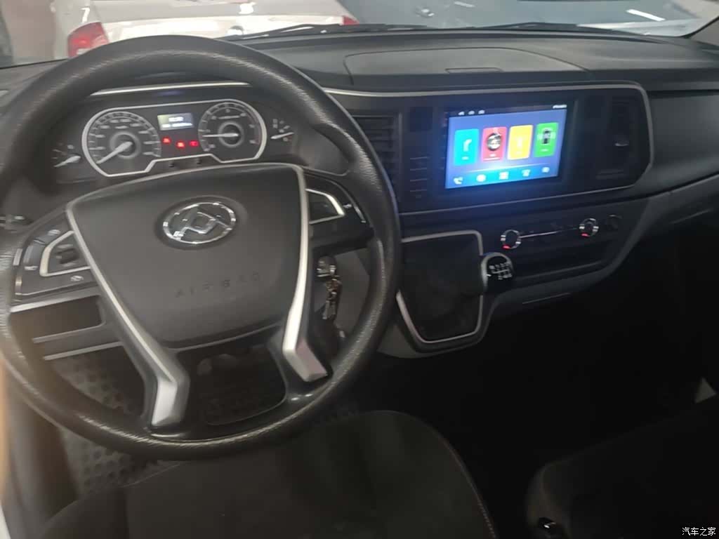 Maxus V80, 2023 10