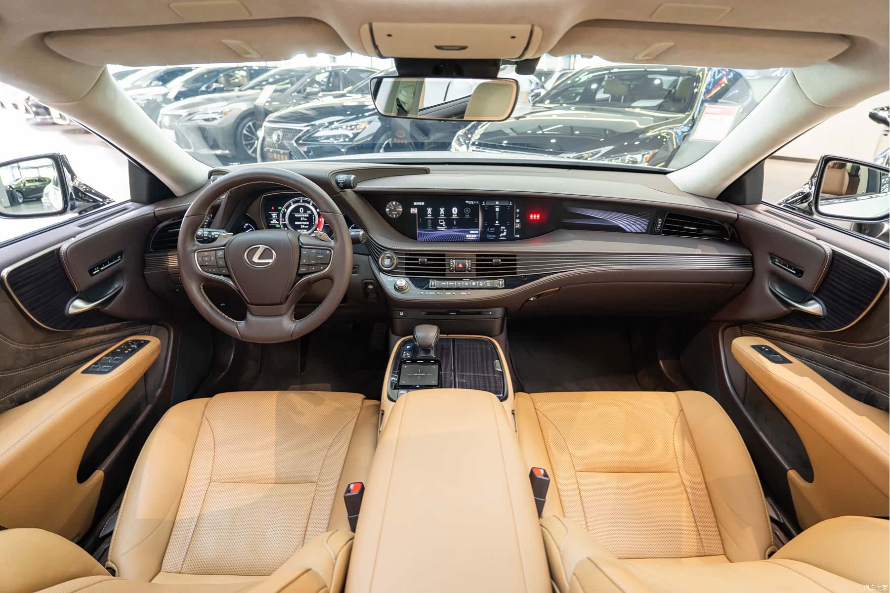 Lexus LS, 2019 13