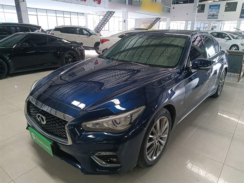Infiniti Q50L