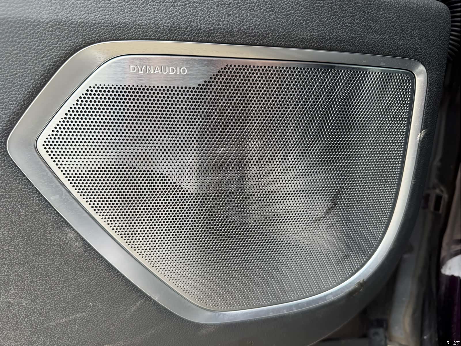 Hongqi HQ9, 2024 8
