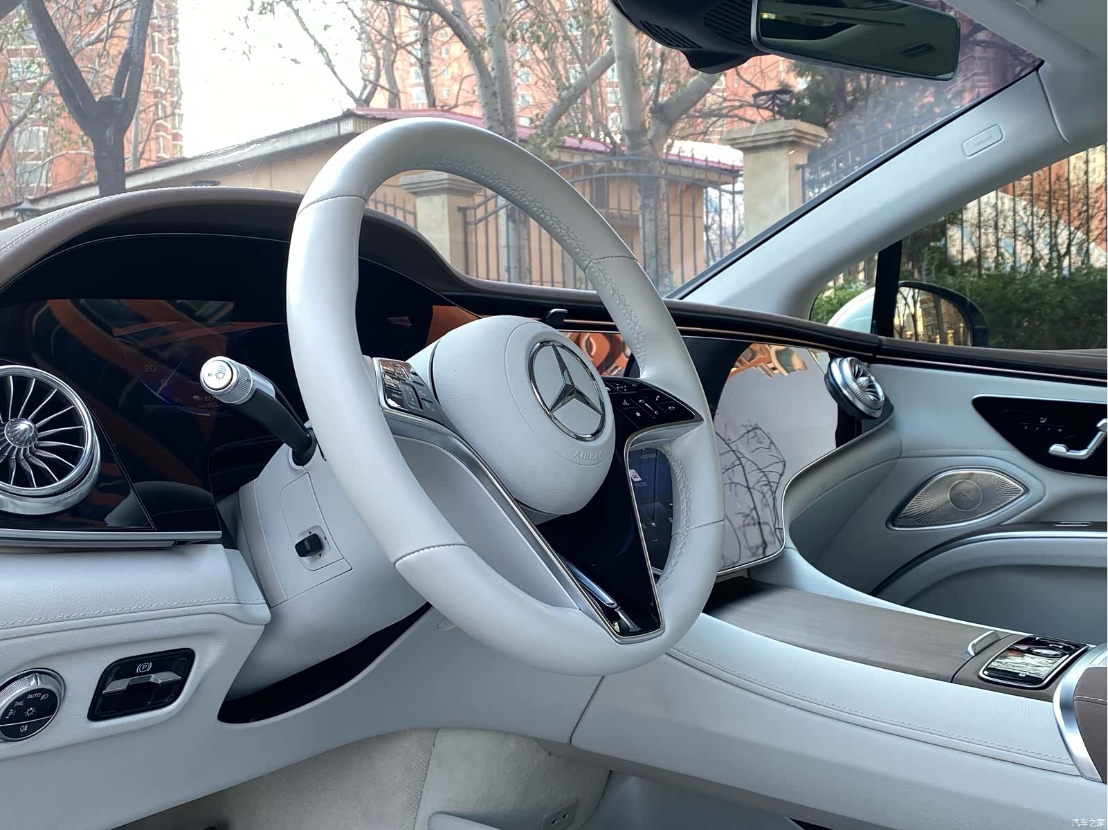 Mercedes-Benz EQS, 2024 9