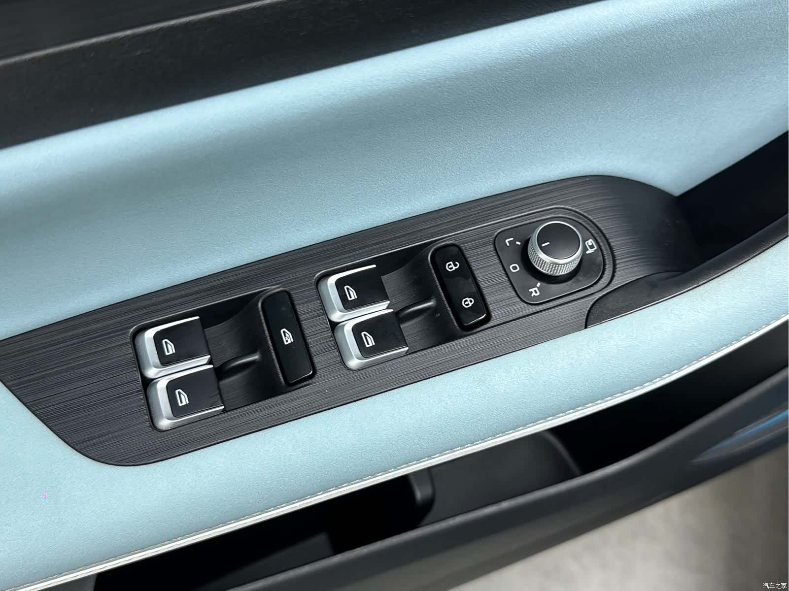 Geely Emgrand, 2022 10
