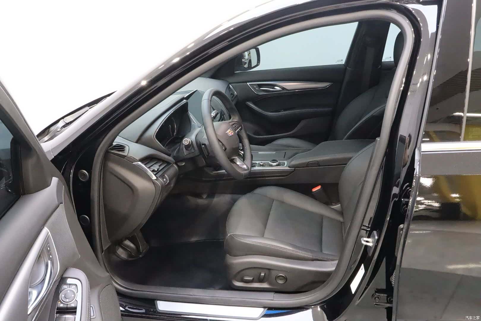 Cadillac CT5, 2022 10
