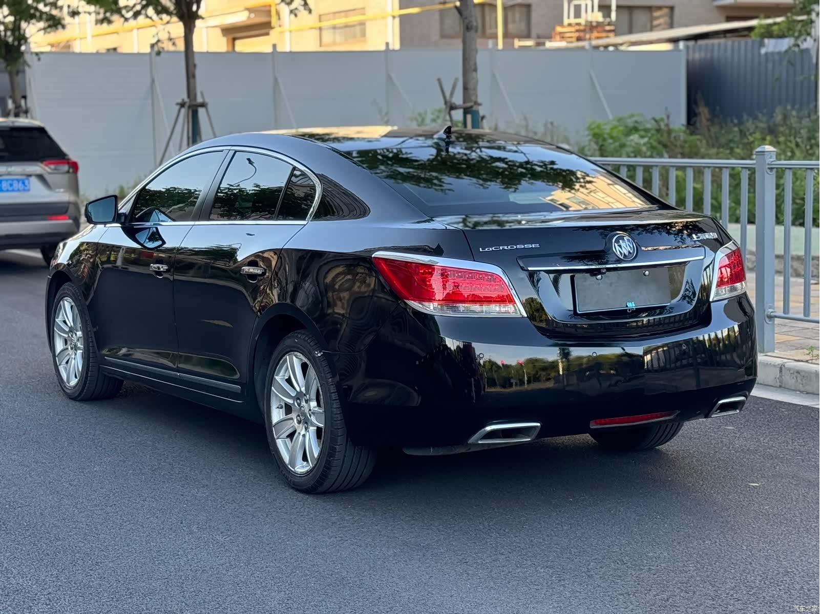 Buick LaCrosse, 2010 8