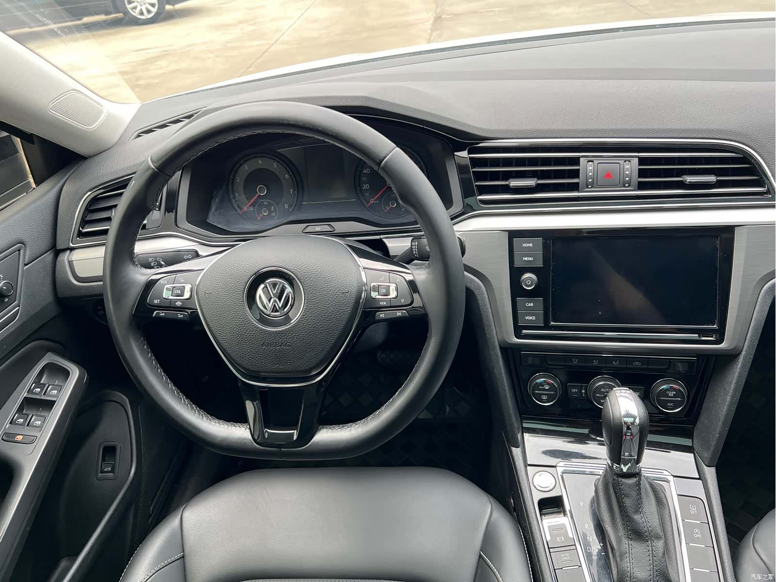 Volkswagen Lamando, 2020 10